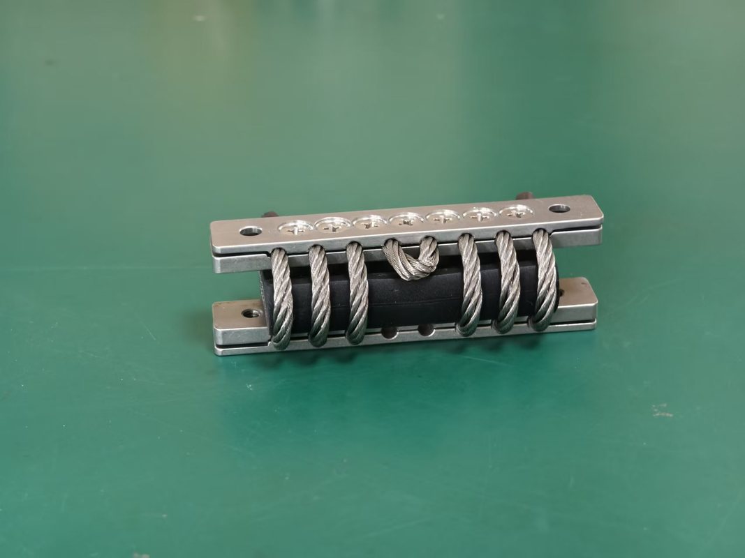 Настраиваемый виброизолятор GX-60A(N) из стального троса с хорошей устойчивостью к тепловому удару и цельнометаллической конструкцией для стабильной работы